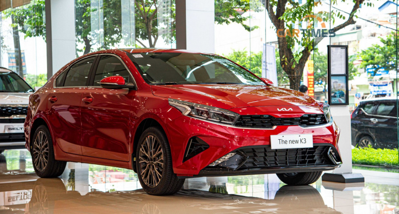 Top 5 xe bán chạy nhất phân khúc sedan hạng C năm 2021