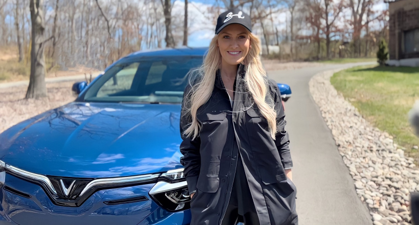 “Nữ hoàng review” Supercar Blondie nói gì khi lần đầu lái VinFast VF 8 tại Mỹ?