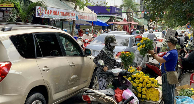 “Buôn thúng bán mẹt” lại hơn cả ông làm ô tô