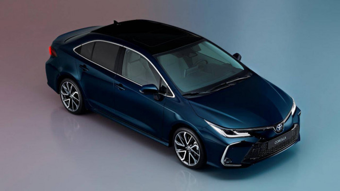 Toyota Corolla 2023: Mẫu sedan lấy sức mạnh từ SUV ăn khách Corolla Cross
