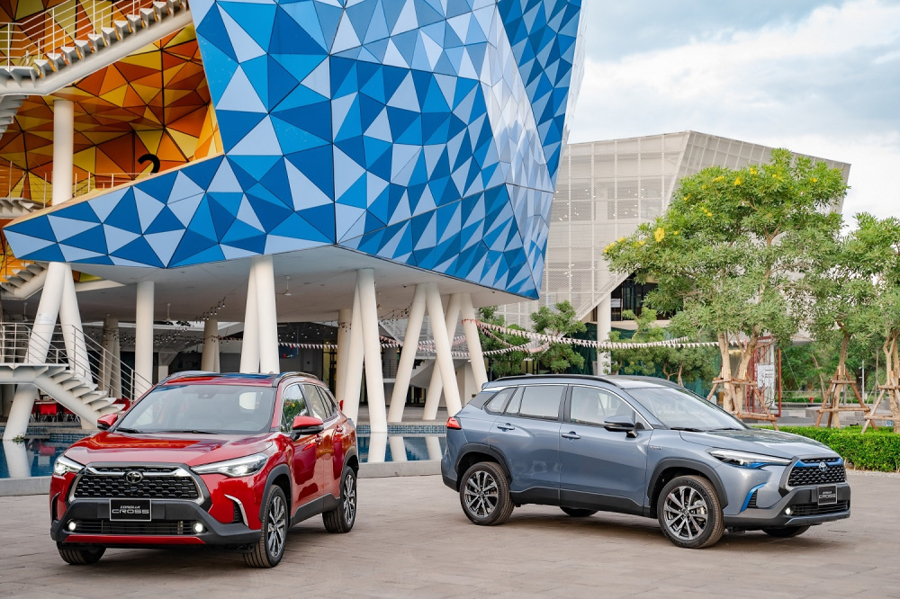 Toyota Corolla Cross cập bến thị trường Việt Nam