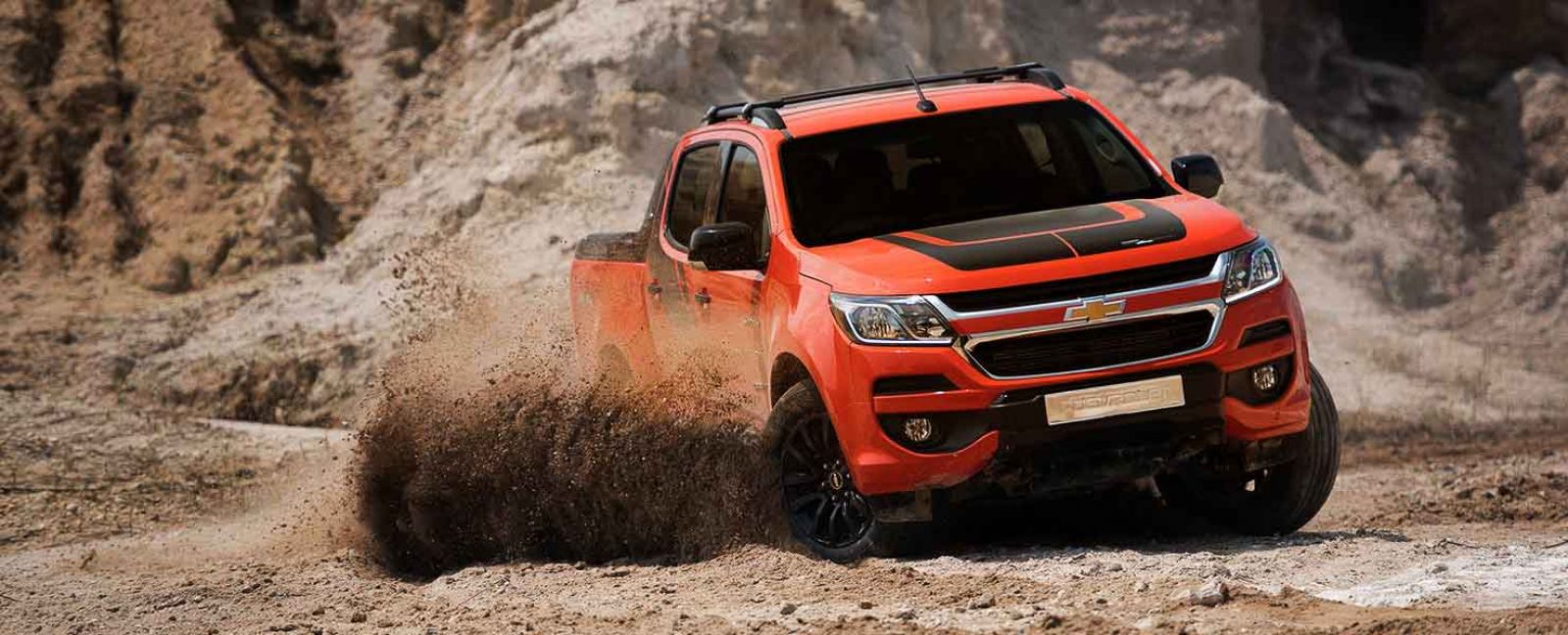 Xe Chevrolet Colorado High Country Storm 2018