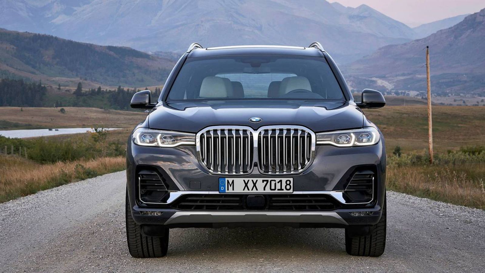 Xe BMW X7 2019