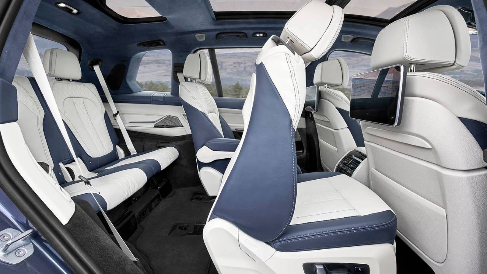 Xe BMW X7 2019