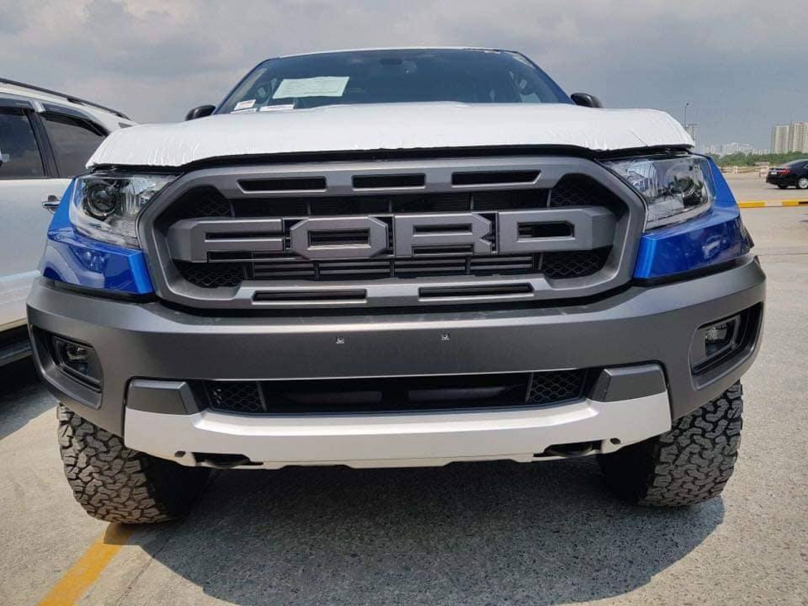 Thiết kế đầu xe Ford Ranger Raptor