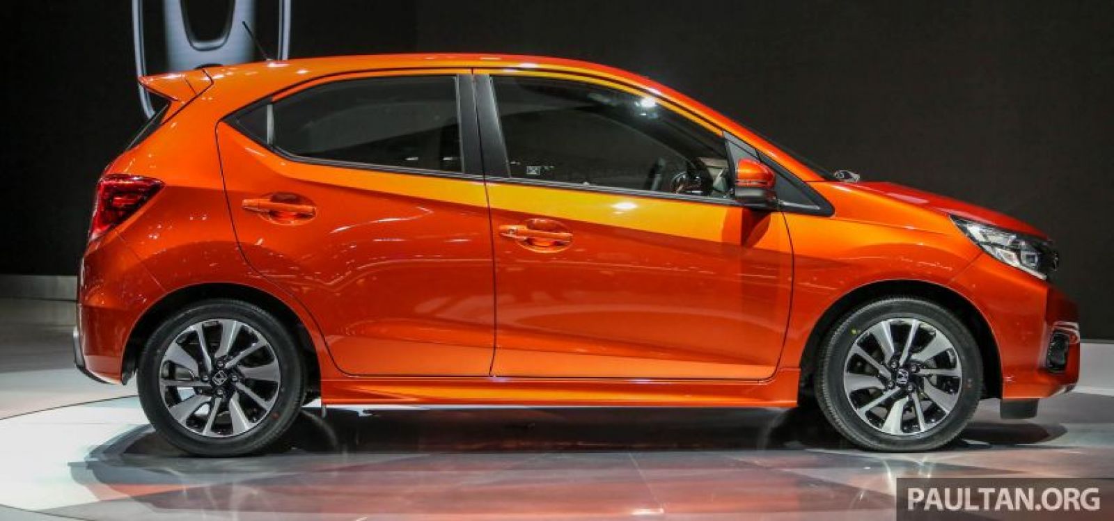 Thiết kế thân xe Honda Brio