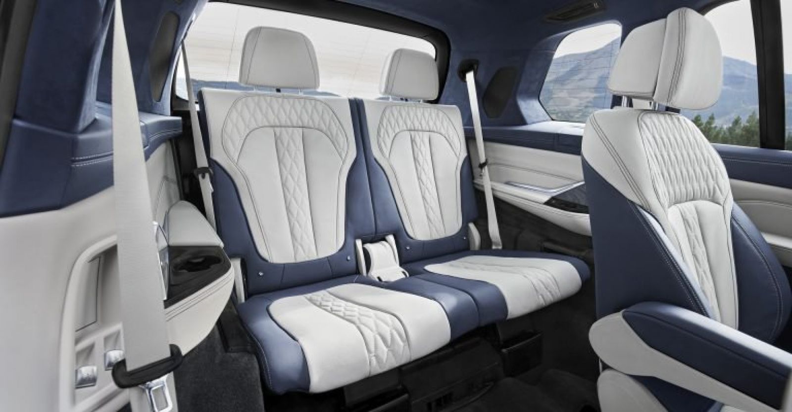 Xe BMW X7