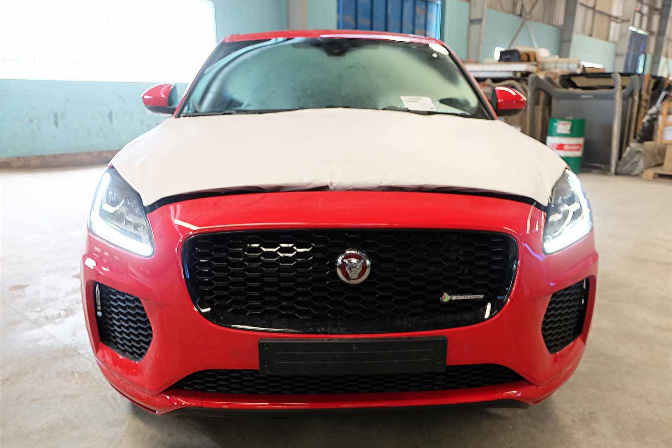 Mẫu xe Jaguar E-Pace đã có mặt tại Tp Hồ Chí Minh