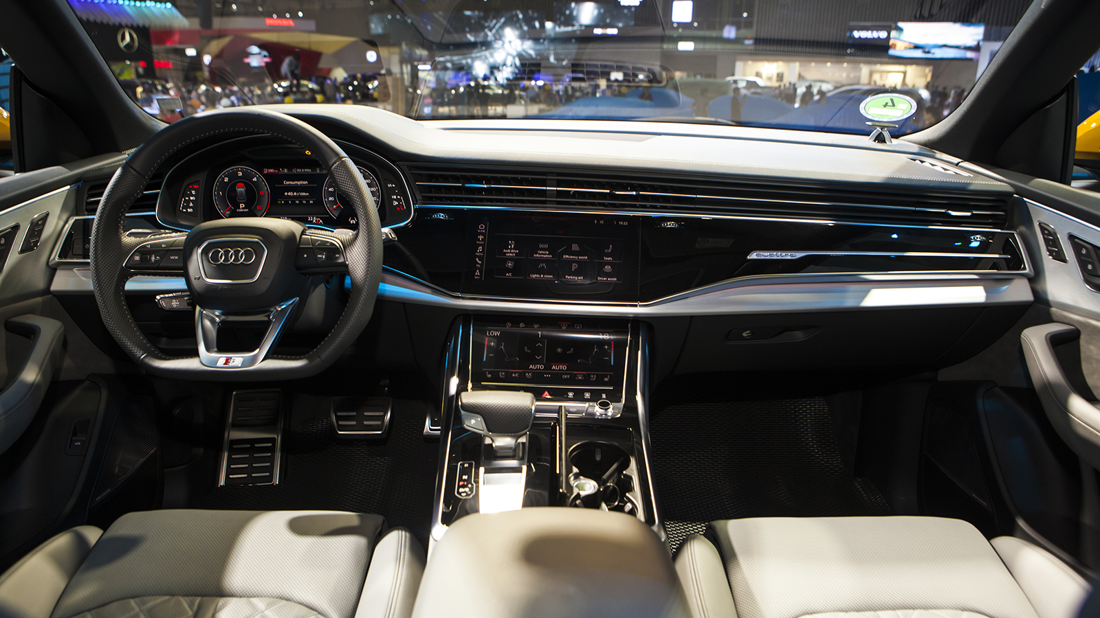 Nội thất Audi Q8