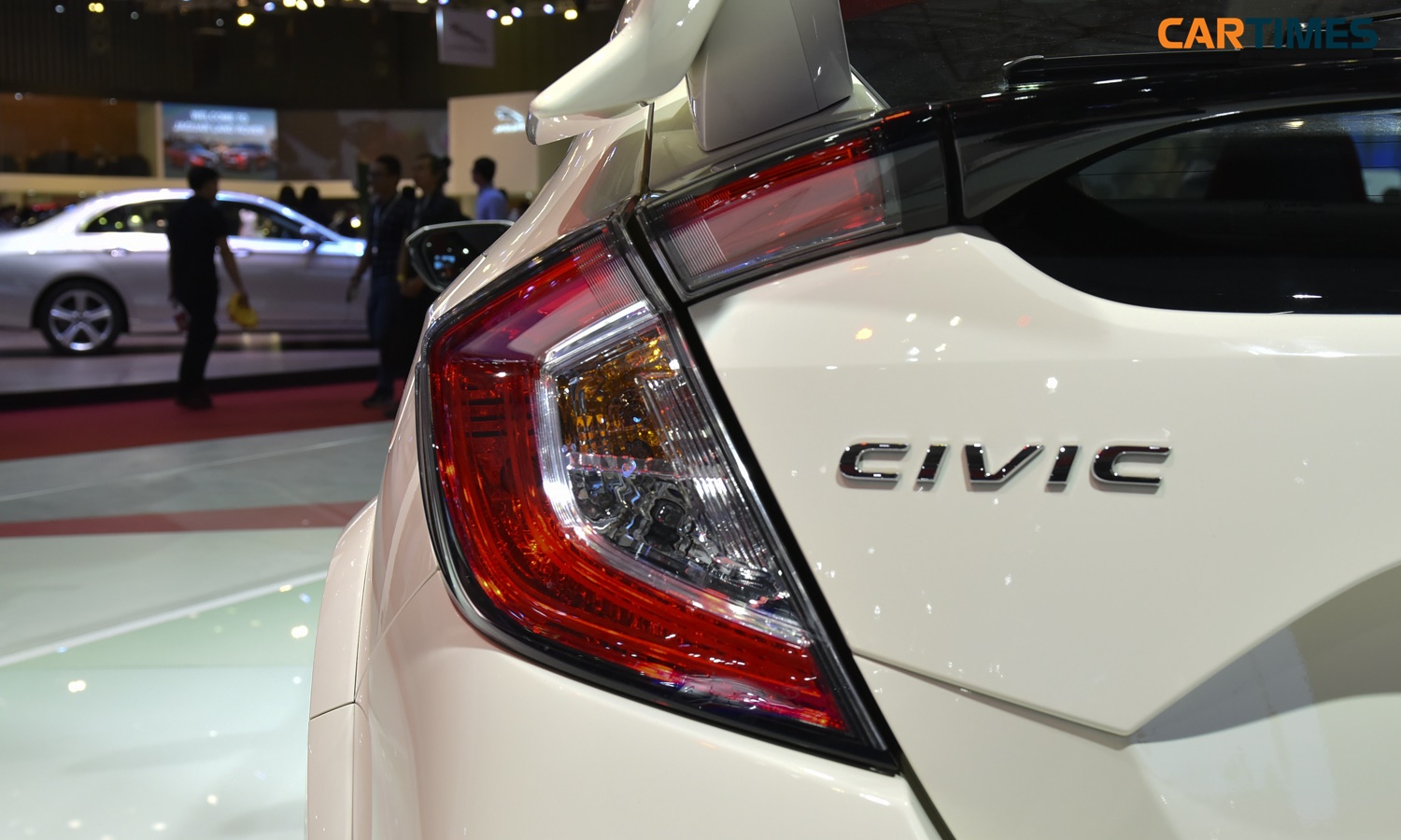 Thiết kế đèn hậu xe Honda Civic Type R