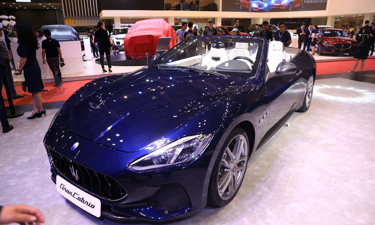 Maserati giới thiệu mẫu xe thể thao GranCabrio Sport với thiết kế mui trần quyến rũ