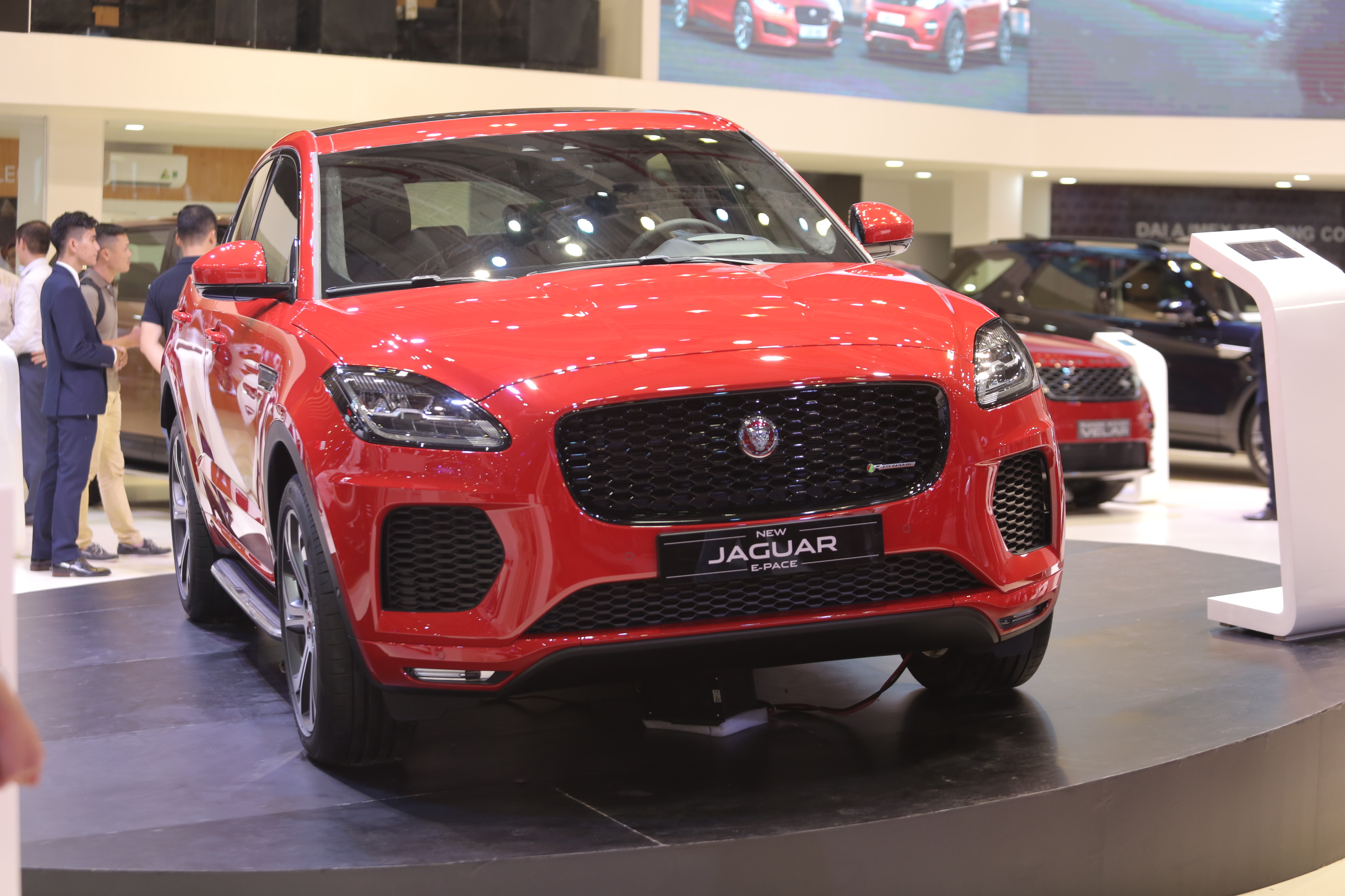 Xe Jaguar E Pace