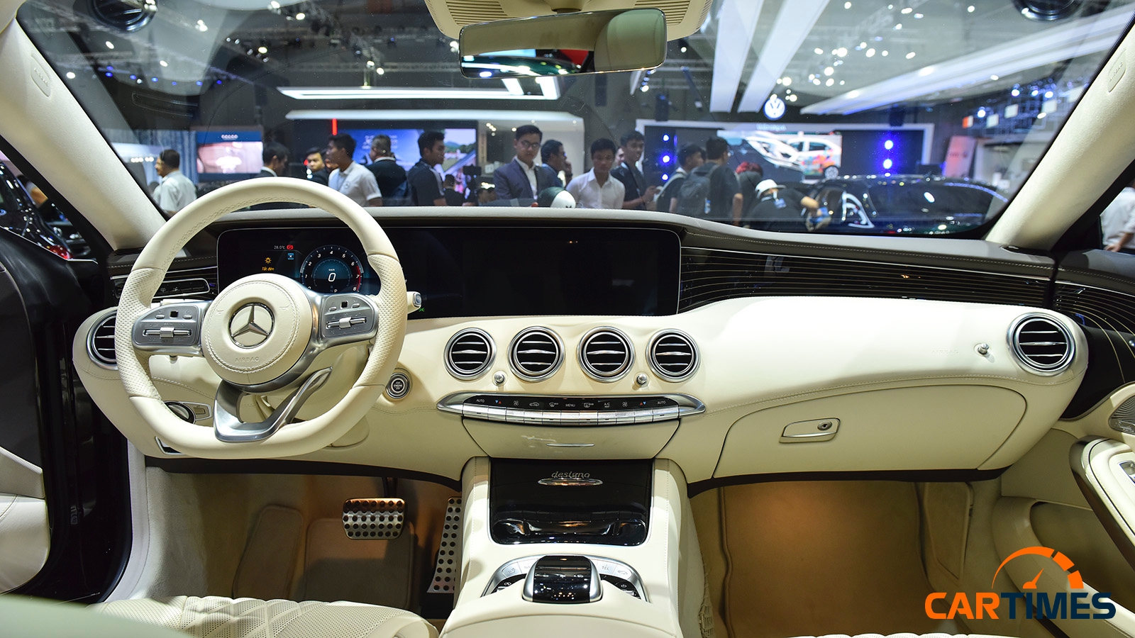 Nội thất cabin xe Mercedes-Benz S450 Coupe