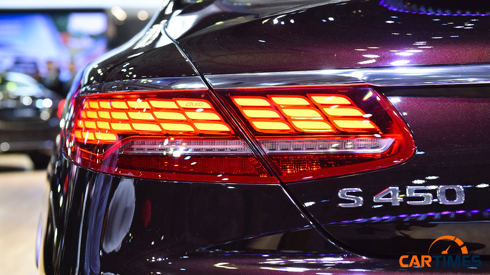 Thiết kế đèn hậu của xe Mercedes-Benz S450 Coupe