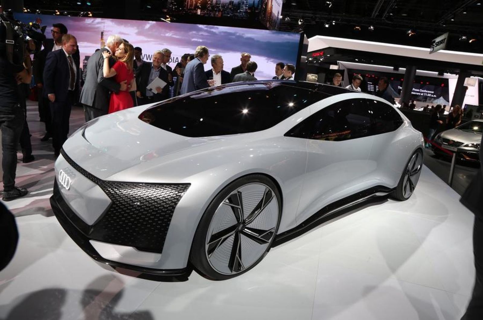 Audi Aicon là mẫu xe tự lái tiên tiến nhất của Audi
