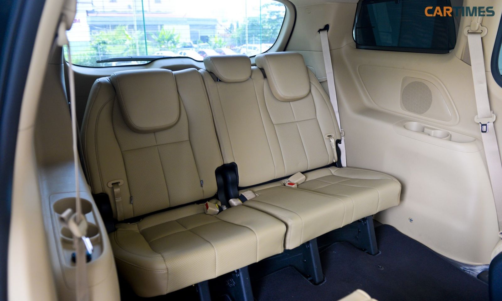 Hàng ghế thứ 3 xe Kia Sedona 2019
