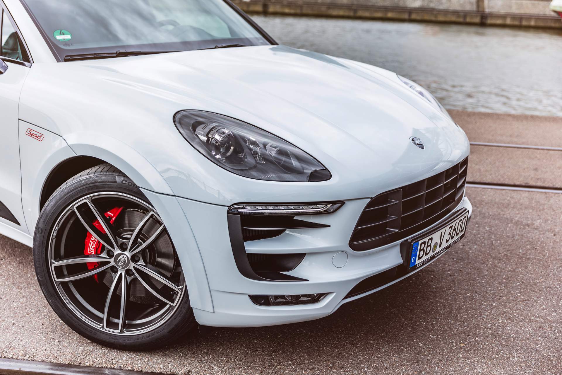 Thiết kế đầu xe Porsche Macan phiên bản độ TechArt