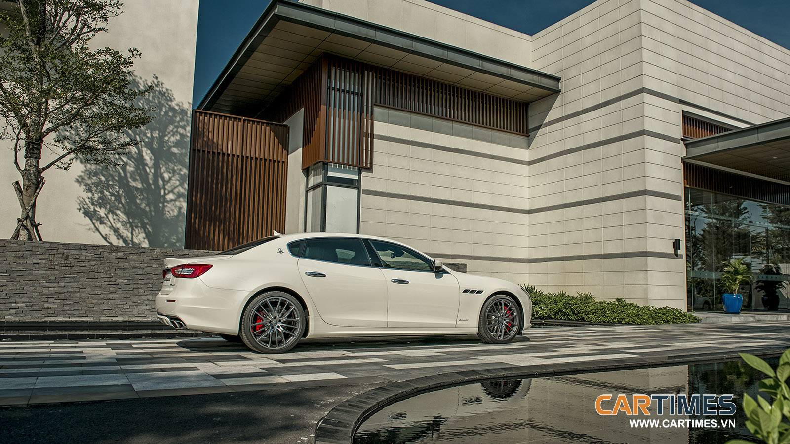 Xe Maserati Quattroporte GTS GranLusso