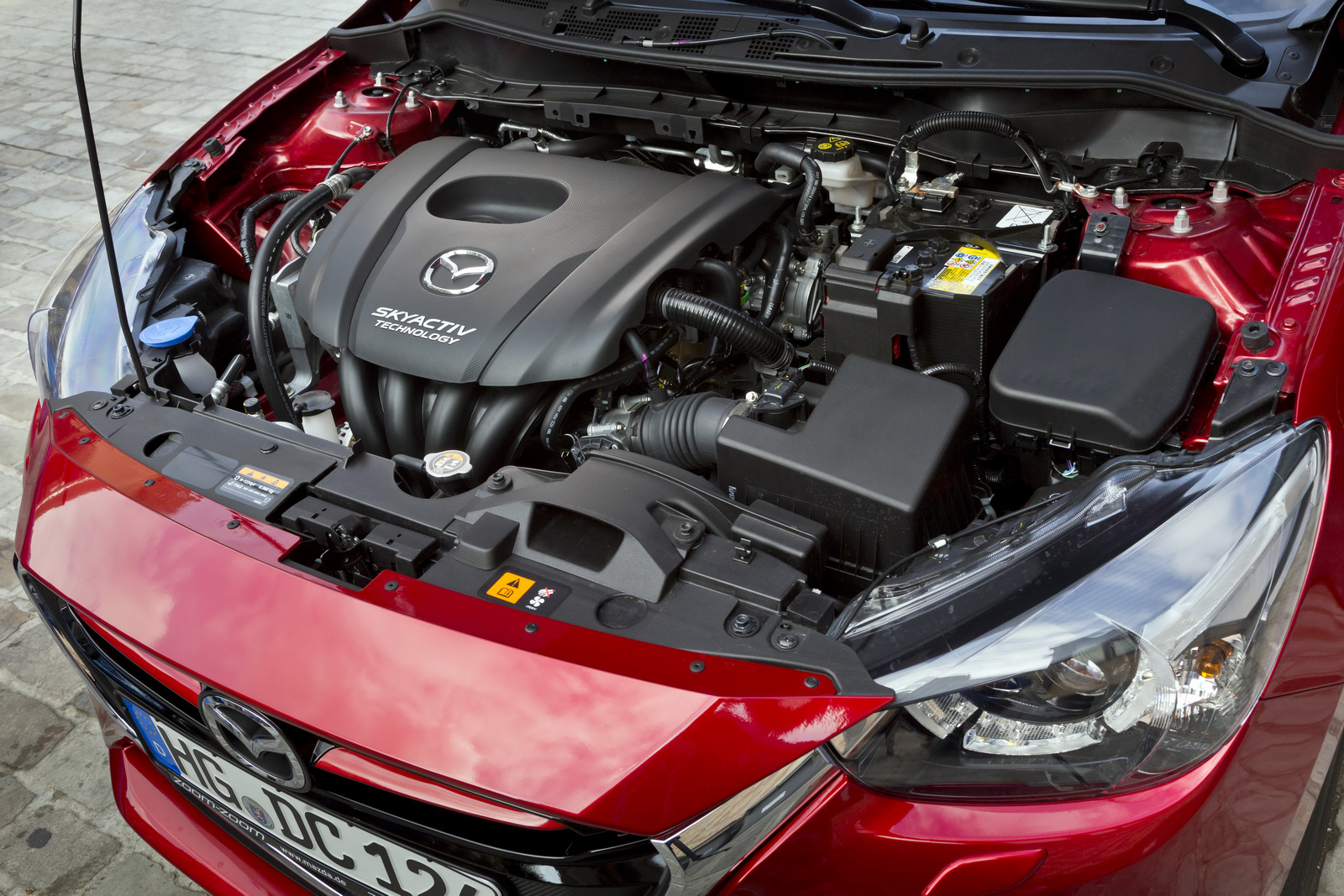 Xe Mazda tại Việt Nam không sử dụng động cơ diesel
