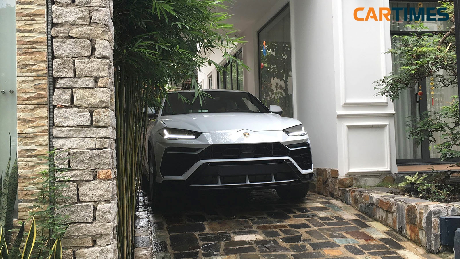 Chiếc xe có giá lên tới 1 triệu USD tại Việt Nam
