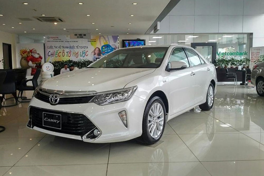 Xe Toyota Camry 2018