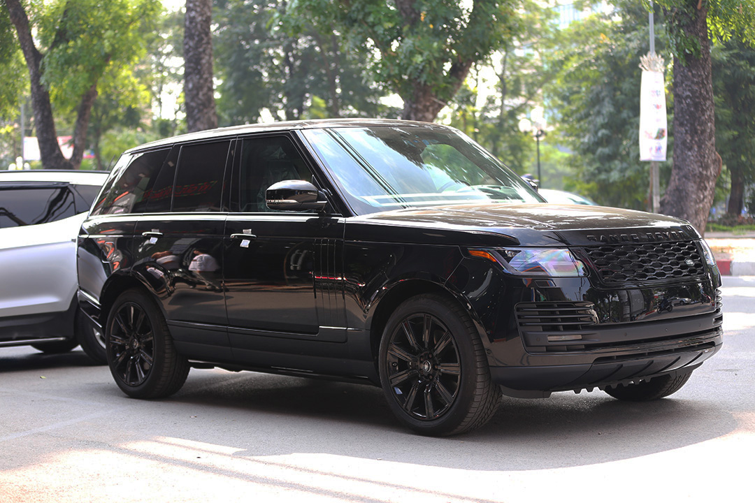 Tổng thể xe SUV Range Rover HSE 2019