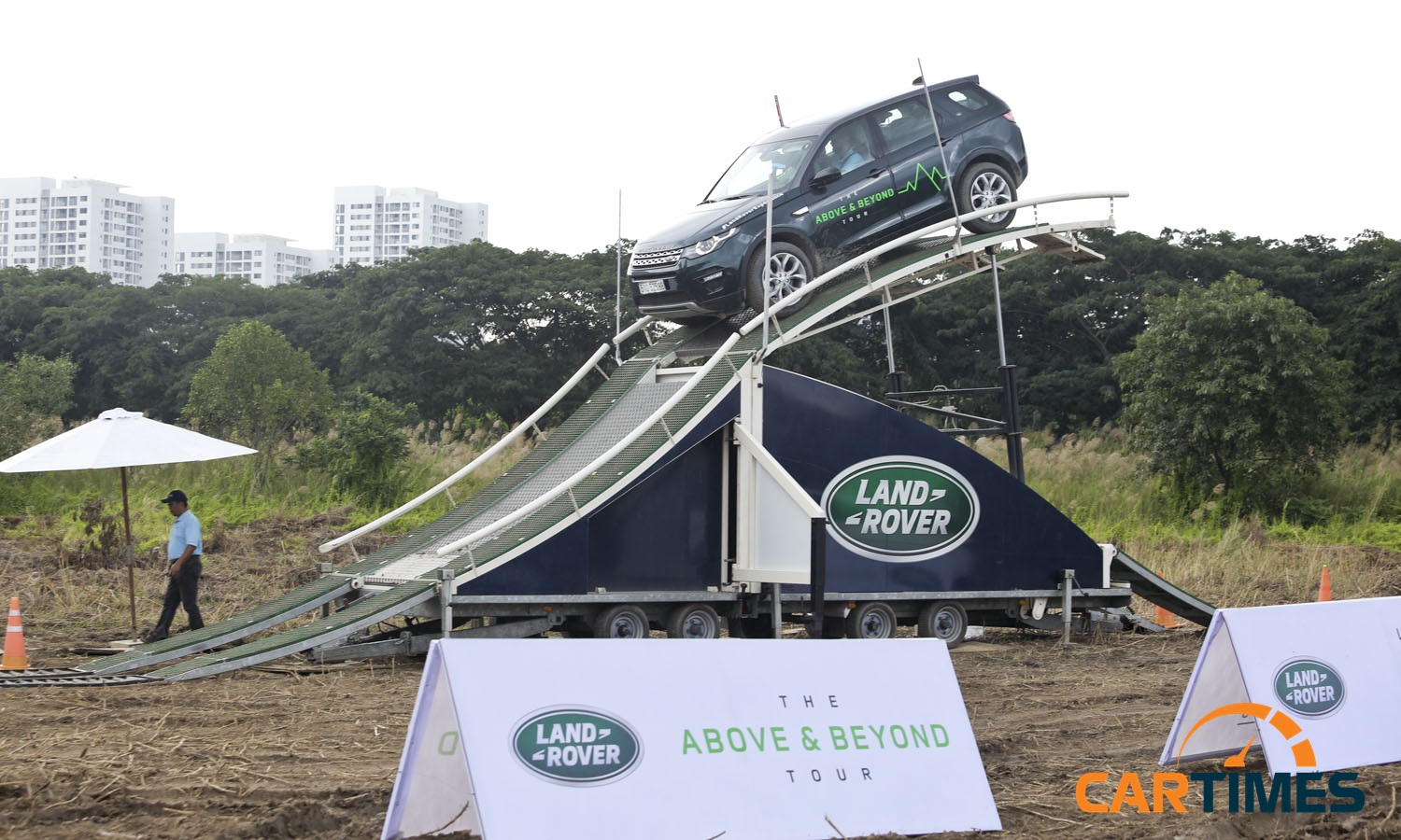 Khu lái thử xe Land Rover