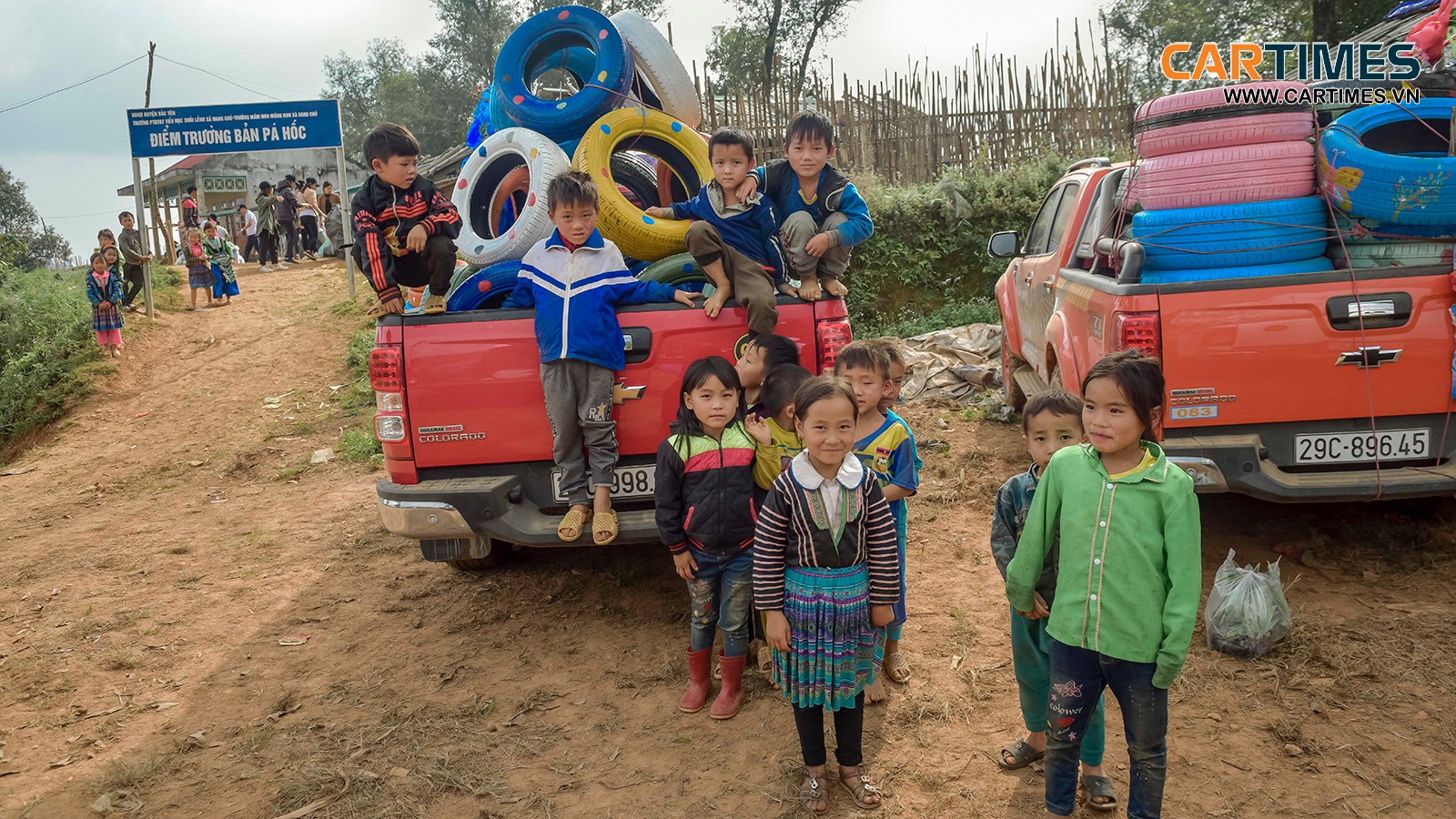 Trẻ em vùng cao hành trình Chevrolet