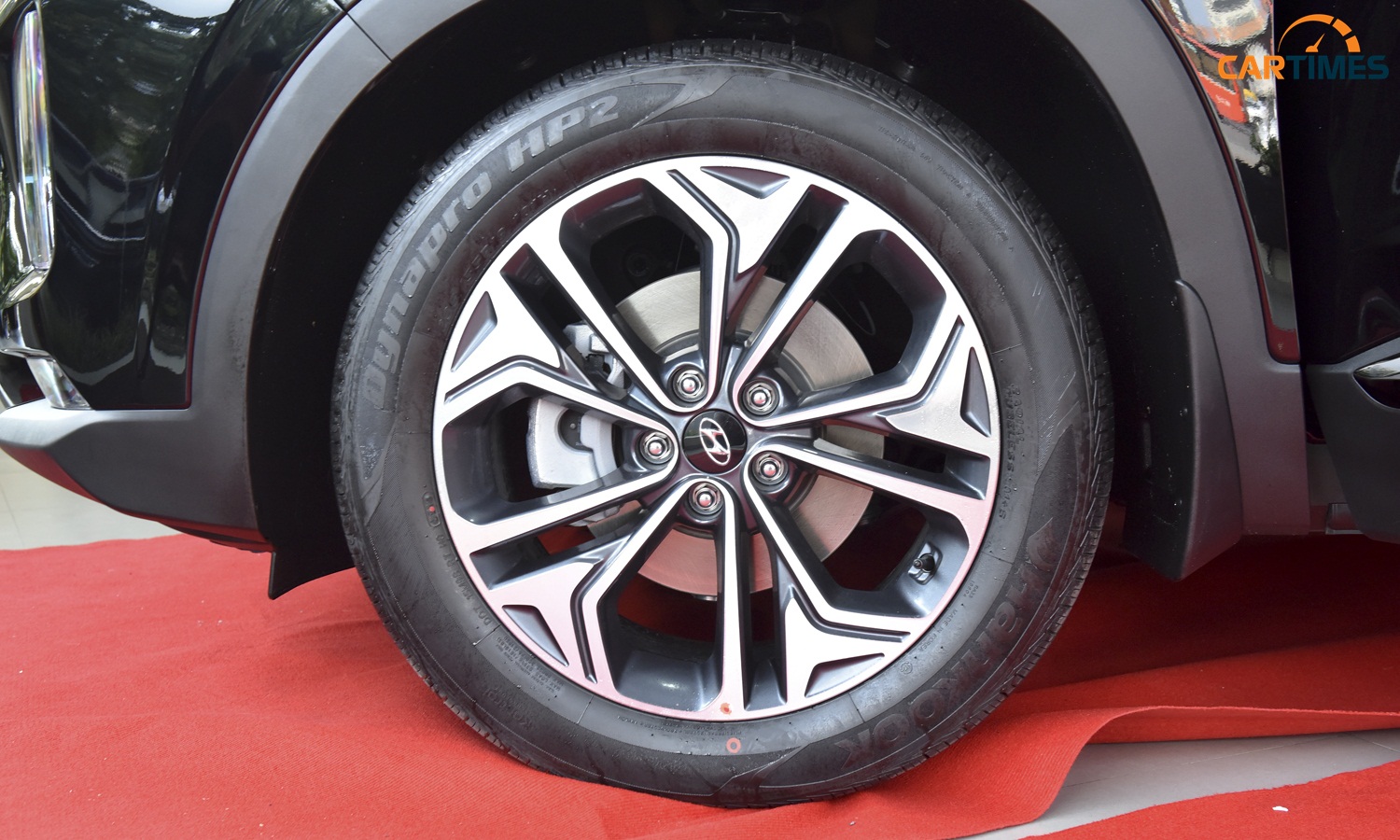 Thiết kế đèn la zăng xe Hyundai Santa Fe 2019