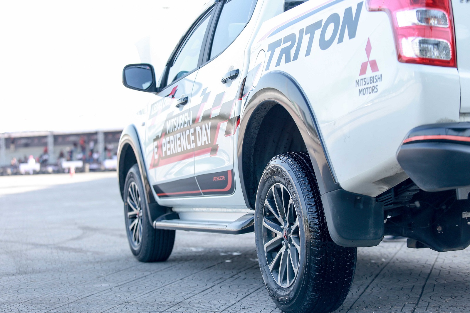 Lốp xe Bridgestone bền bỉ với chất lượng đỉnh cao