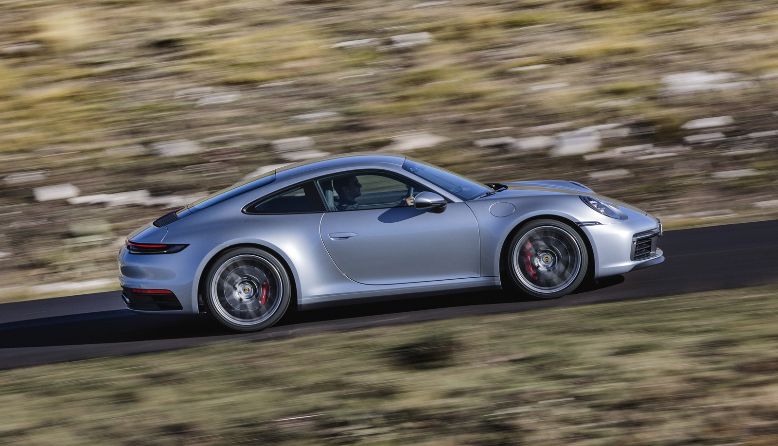 Porsche 911 Carrera S đạt tốc độ tối đa 308 km/giờ