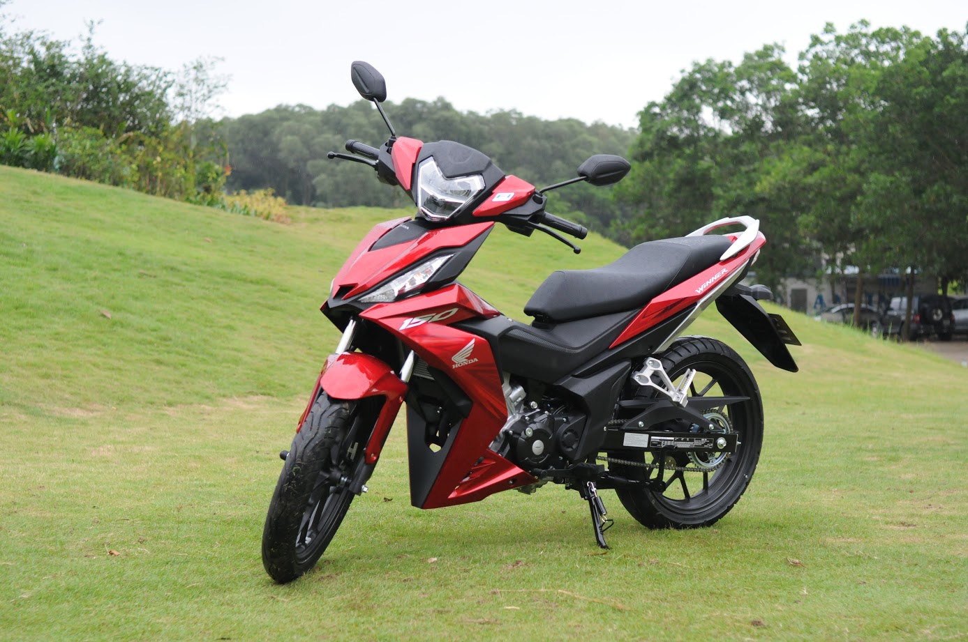 Nhiều quà tặng hấp dẫn khi mua xe WINNER