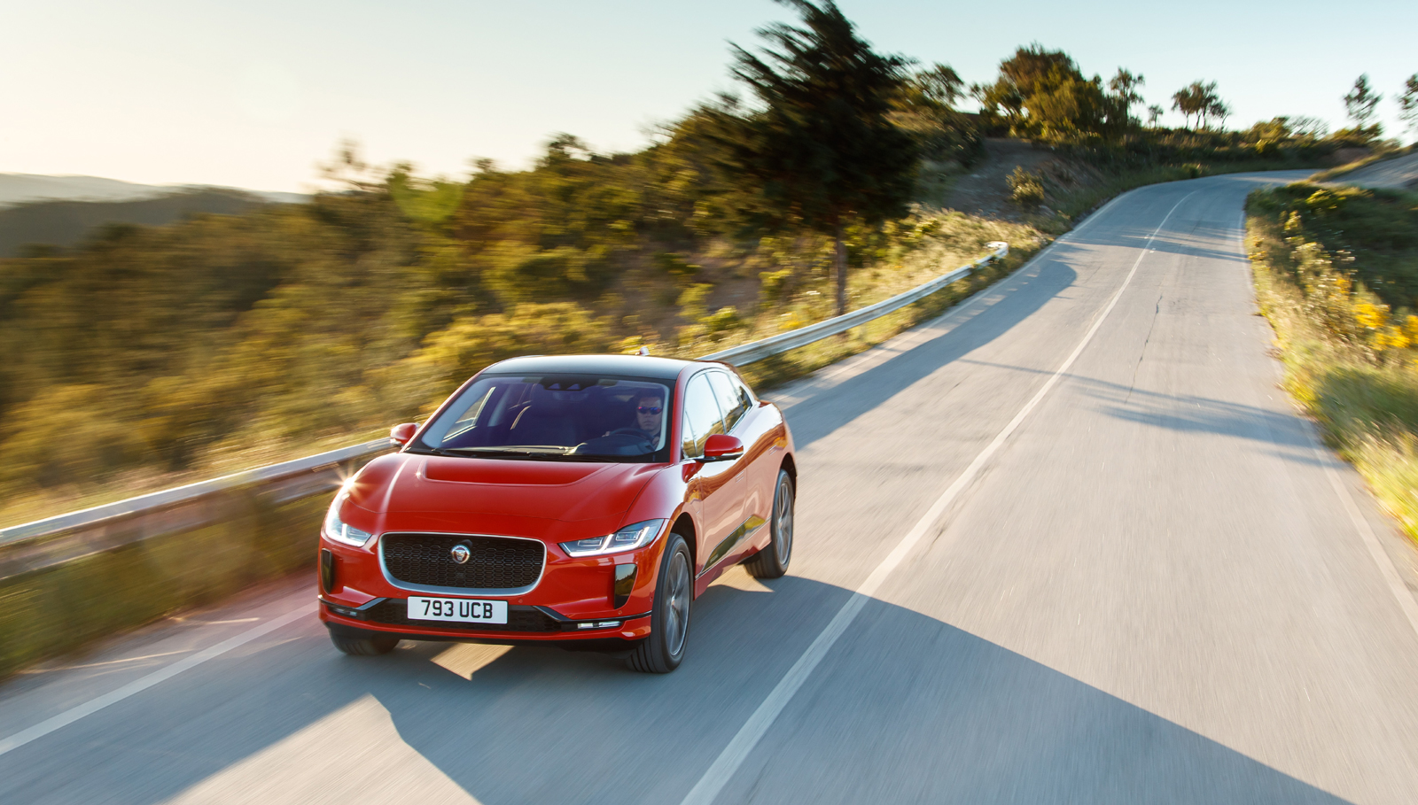 Xe Jaguar I-PACE giành giải thưởng Xe của năm 2019 tại Na Uy