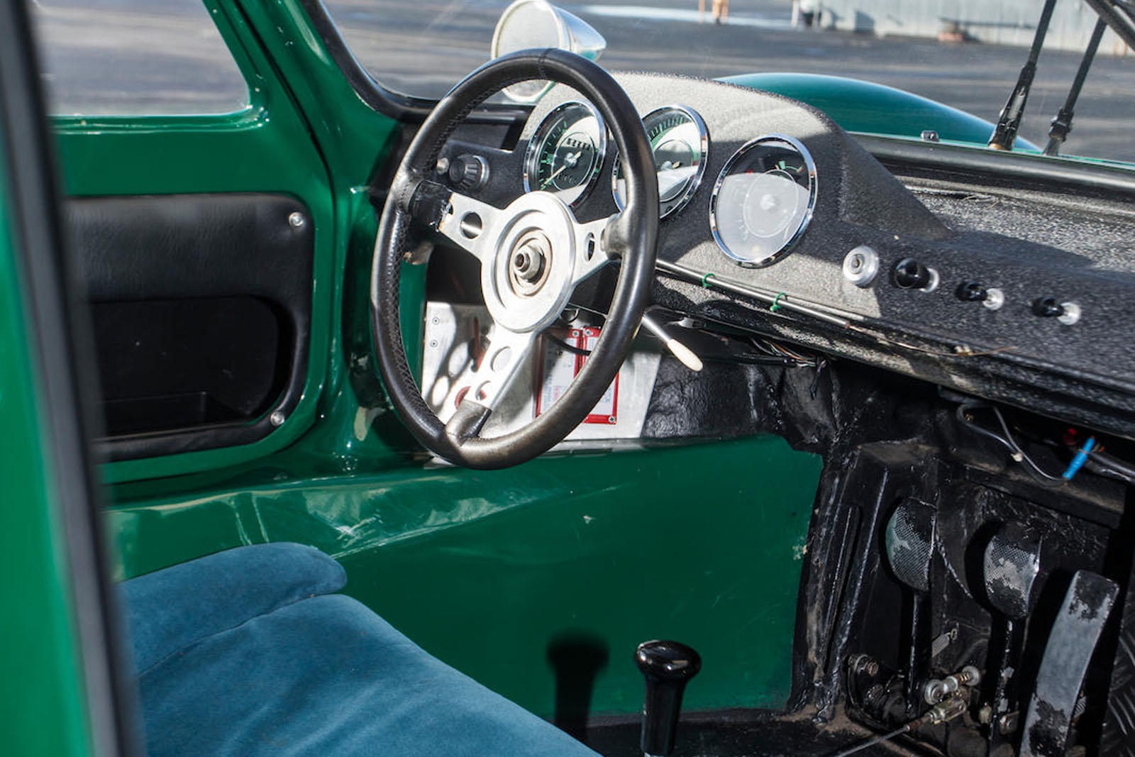 Thiết kế buồng lái của xe Porsche 904