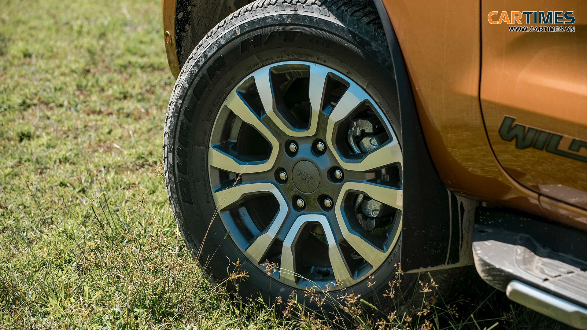 La zăng xe Ford Ranger 2019