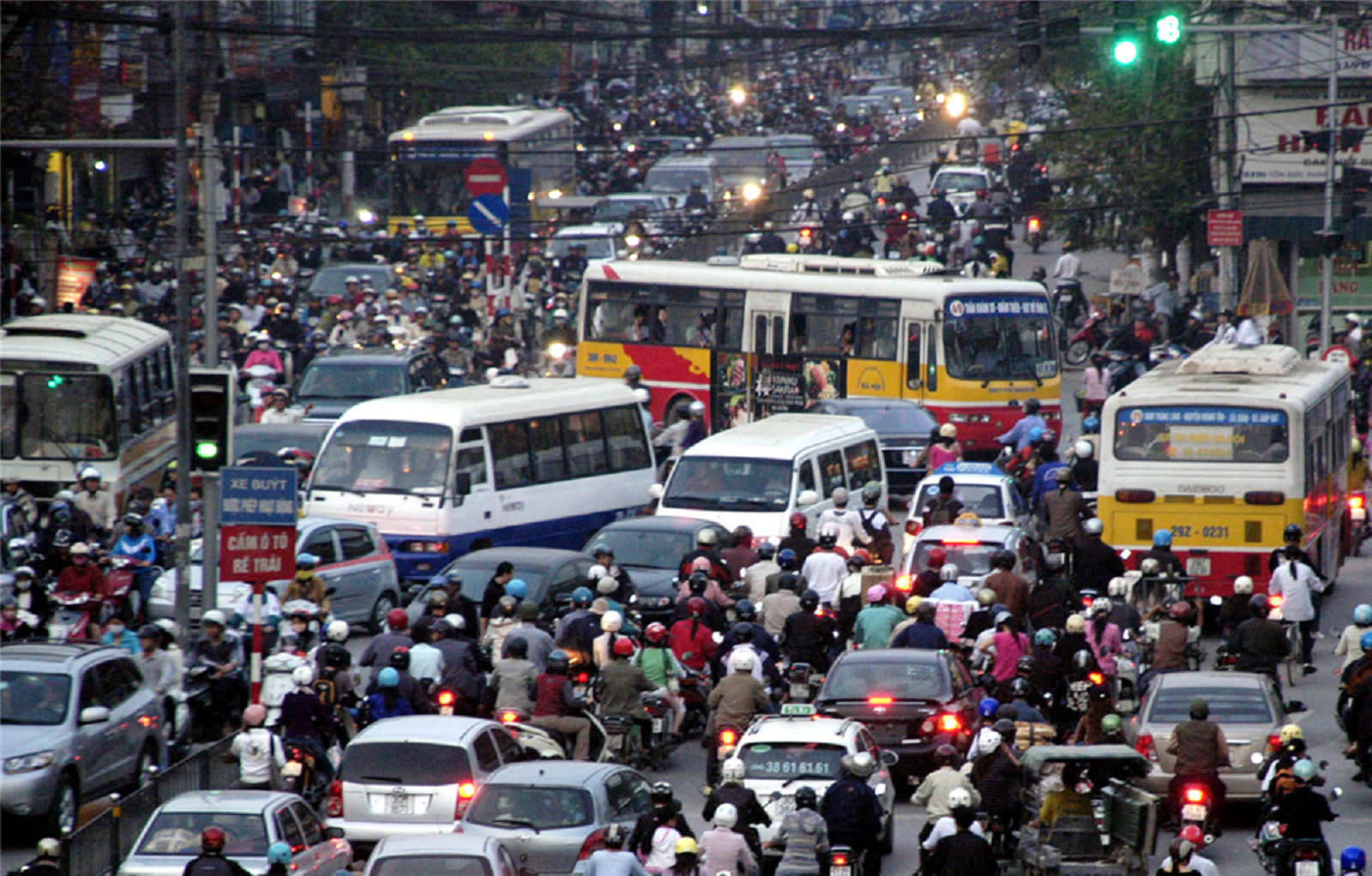 Thu phí bảo vệ môi trường