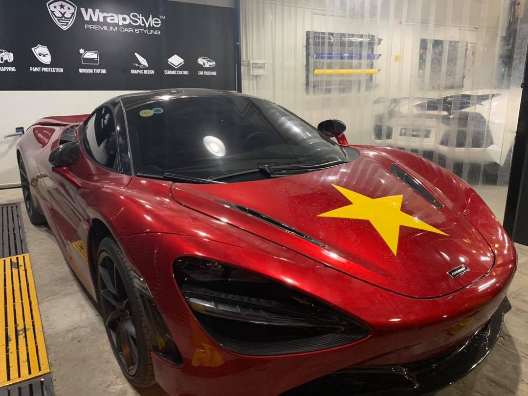 Siêu xe McLaren 720S có màu sơn đặc biệt đỏ Memphis