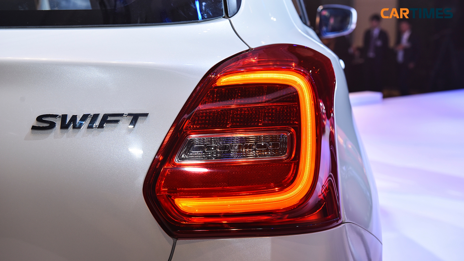 Đèn hậu xe Suzuki Swift 2018