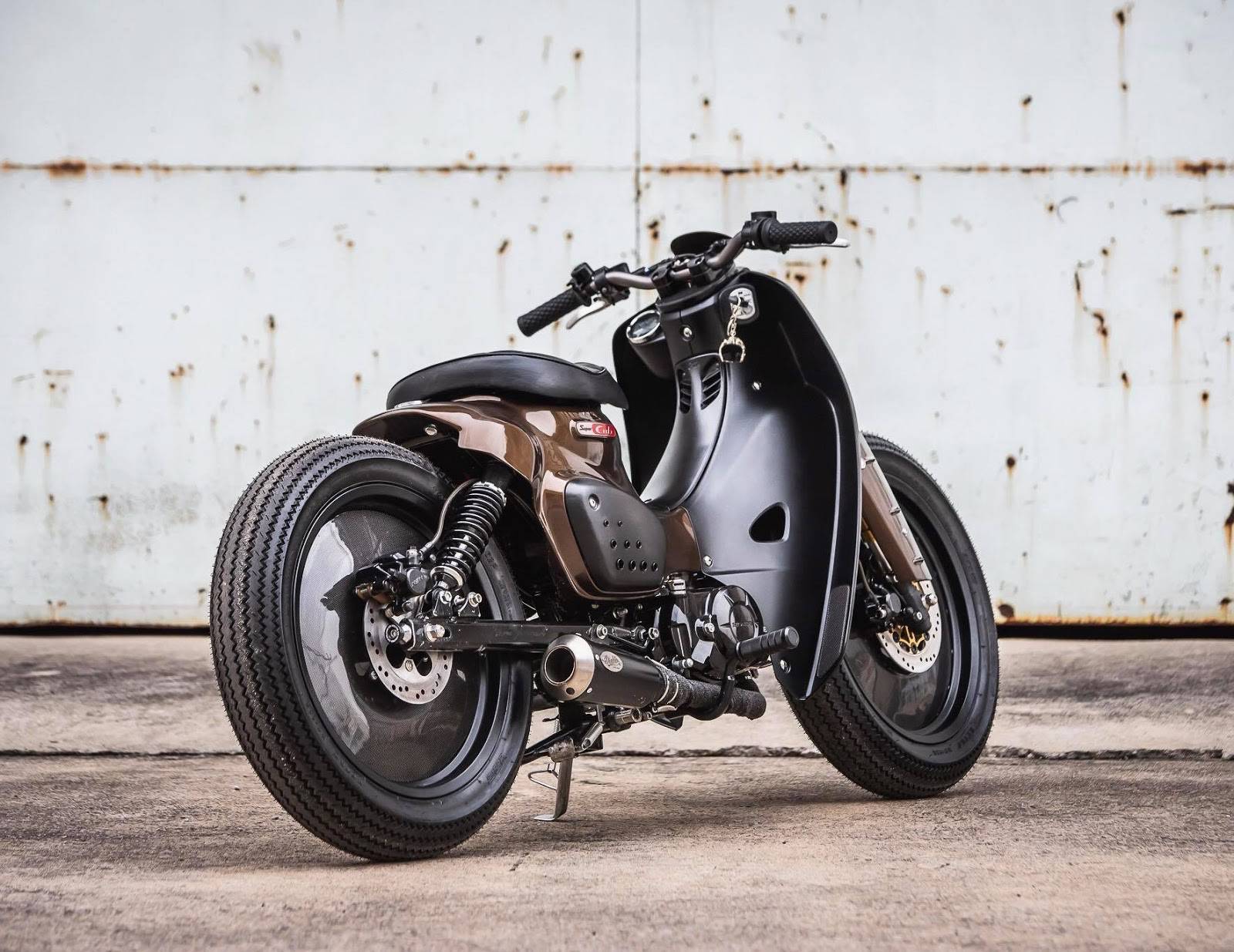 Thiết kế phía sau xe Honda Super Cub 110