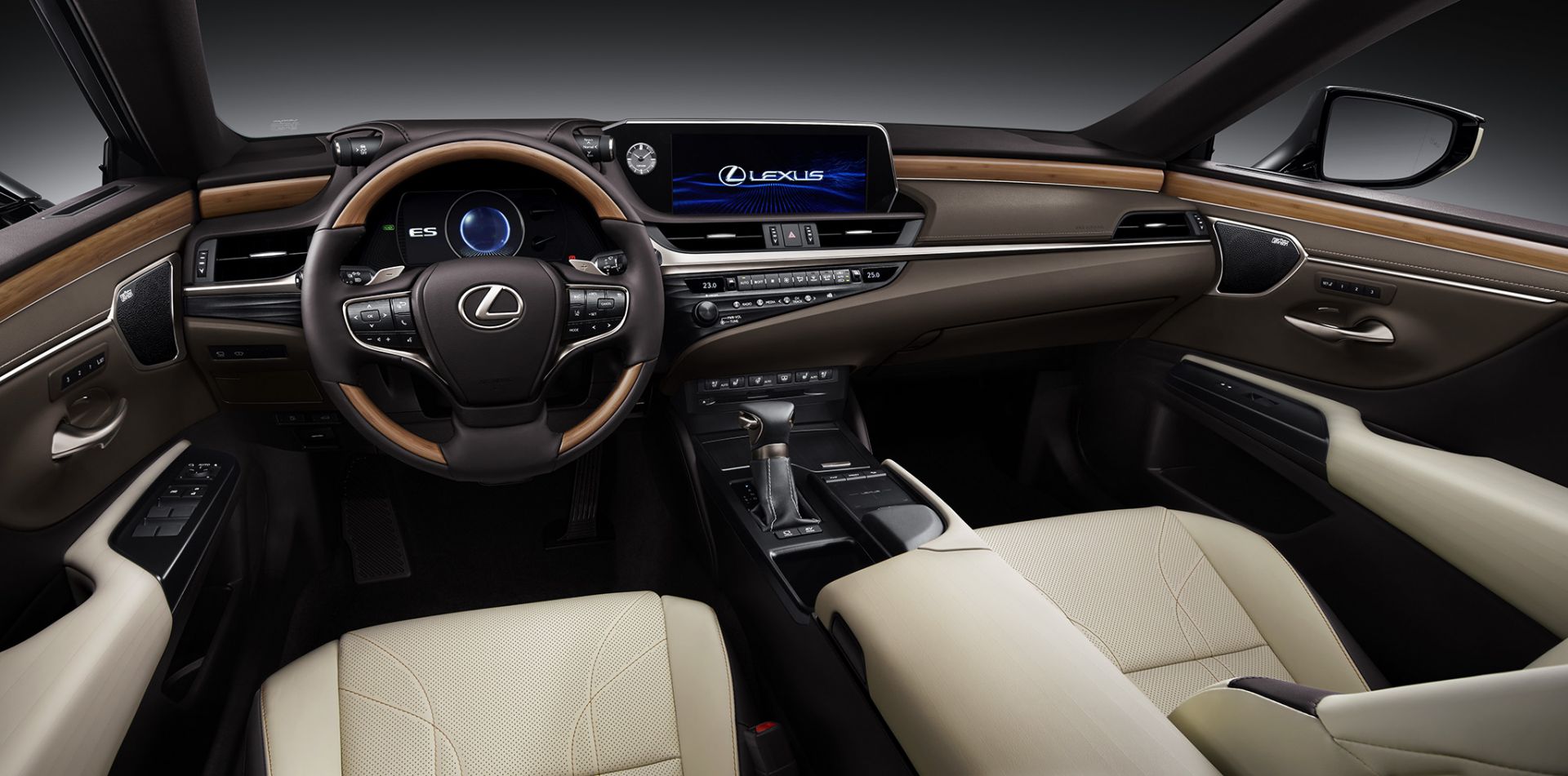 Thiết kế hàng ghế trước xe Lexus ES 250