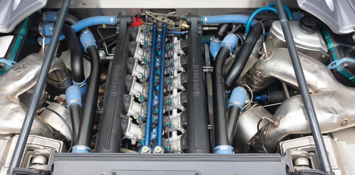 Động cơ V12 của xe Bugatti EB110 Super Sport