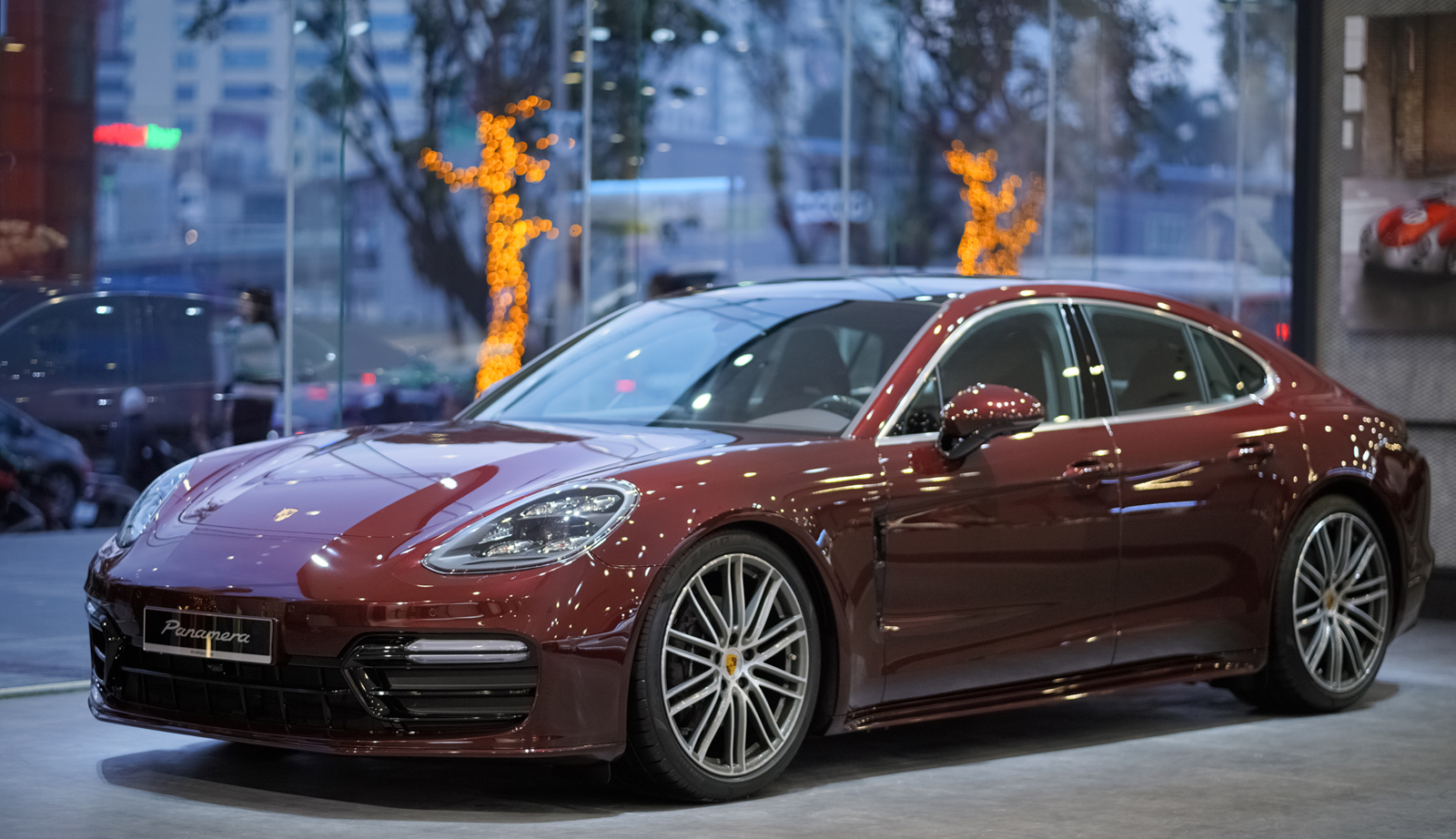xe Panamera mới