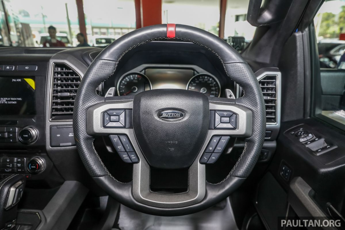 Thiết kế vô lăng xe bán tải Ford F-150 Raptor