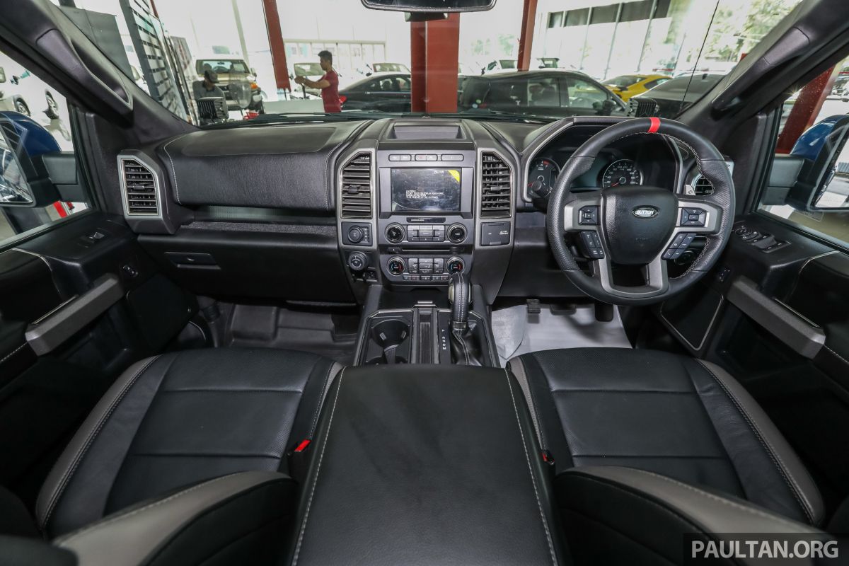 Thiết kế hàng ghế trước xe bán tải Ford F-150 Raptor