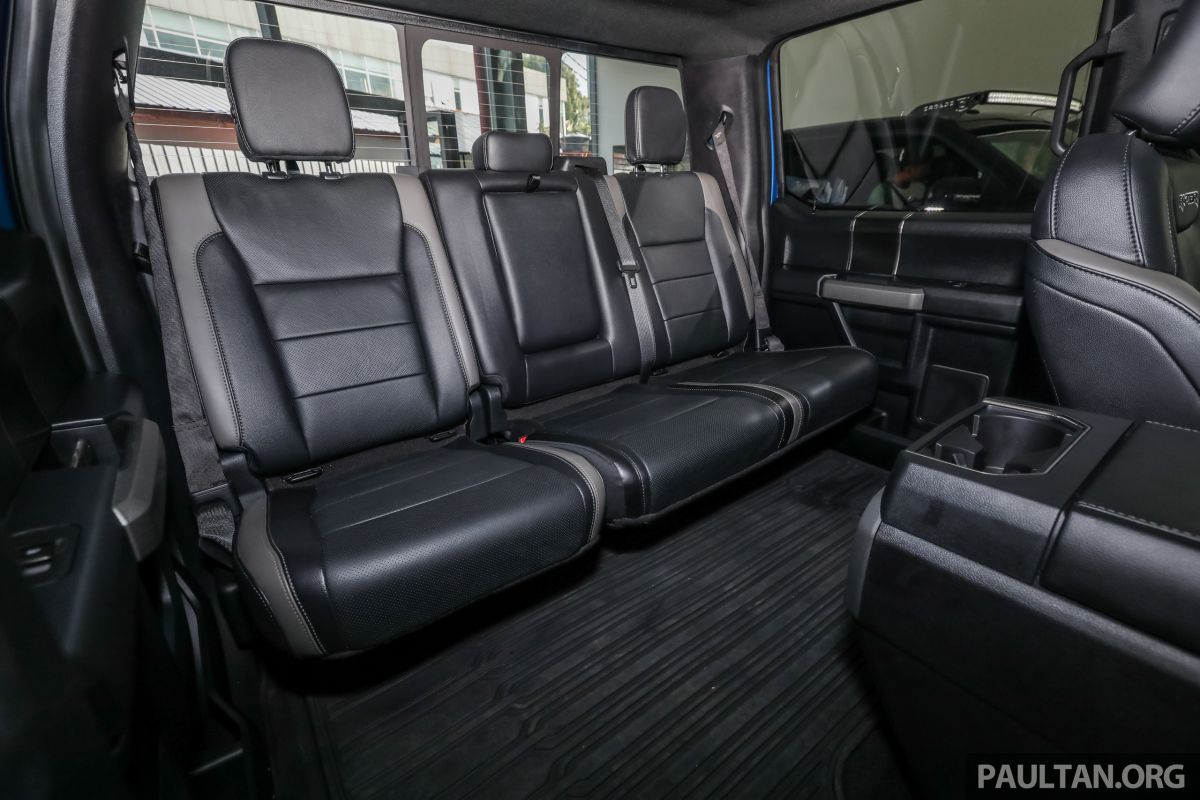 Thiết kế hàng ghế sau xe bán tải Ford F-150 Raptor