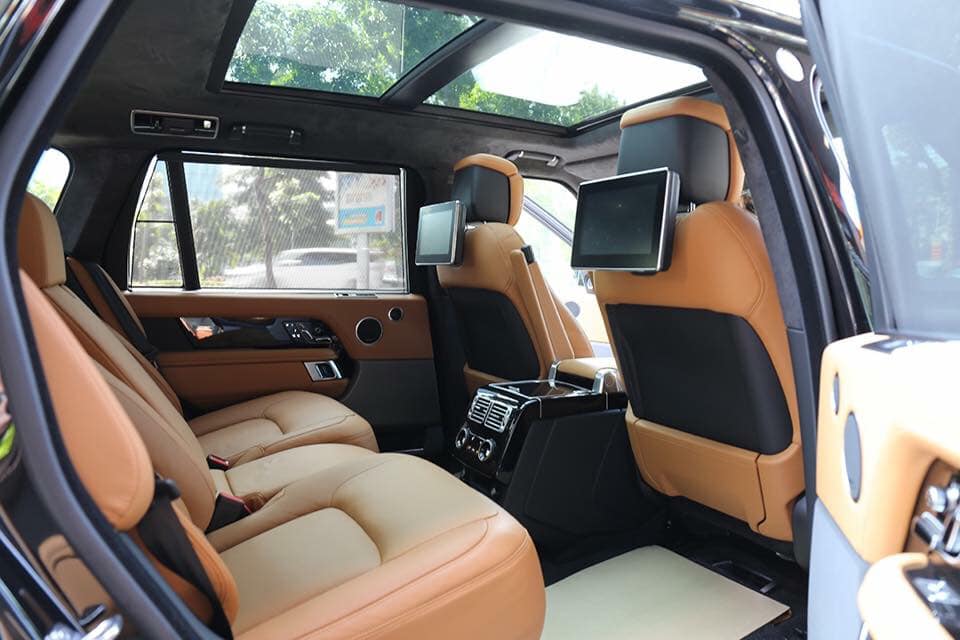 Thiết kế hàng ghế sau của xe Range Rover Autobiography LWB 2019
