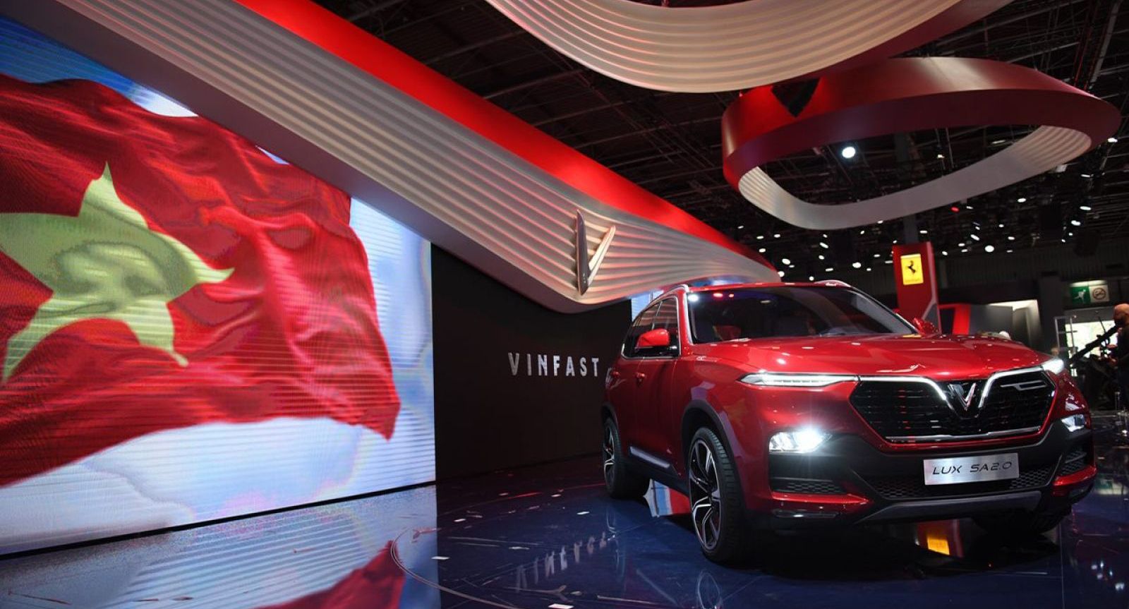 Xe VinFast tại triển lãm ô tô quốc tế Paris 2018