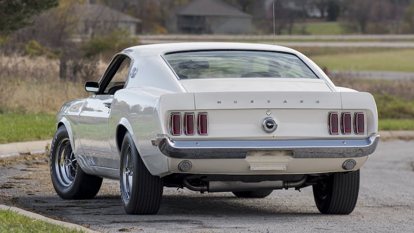 Thiết kế đuôi xe Ford Mustang Boss 429 1969