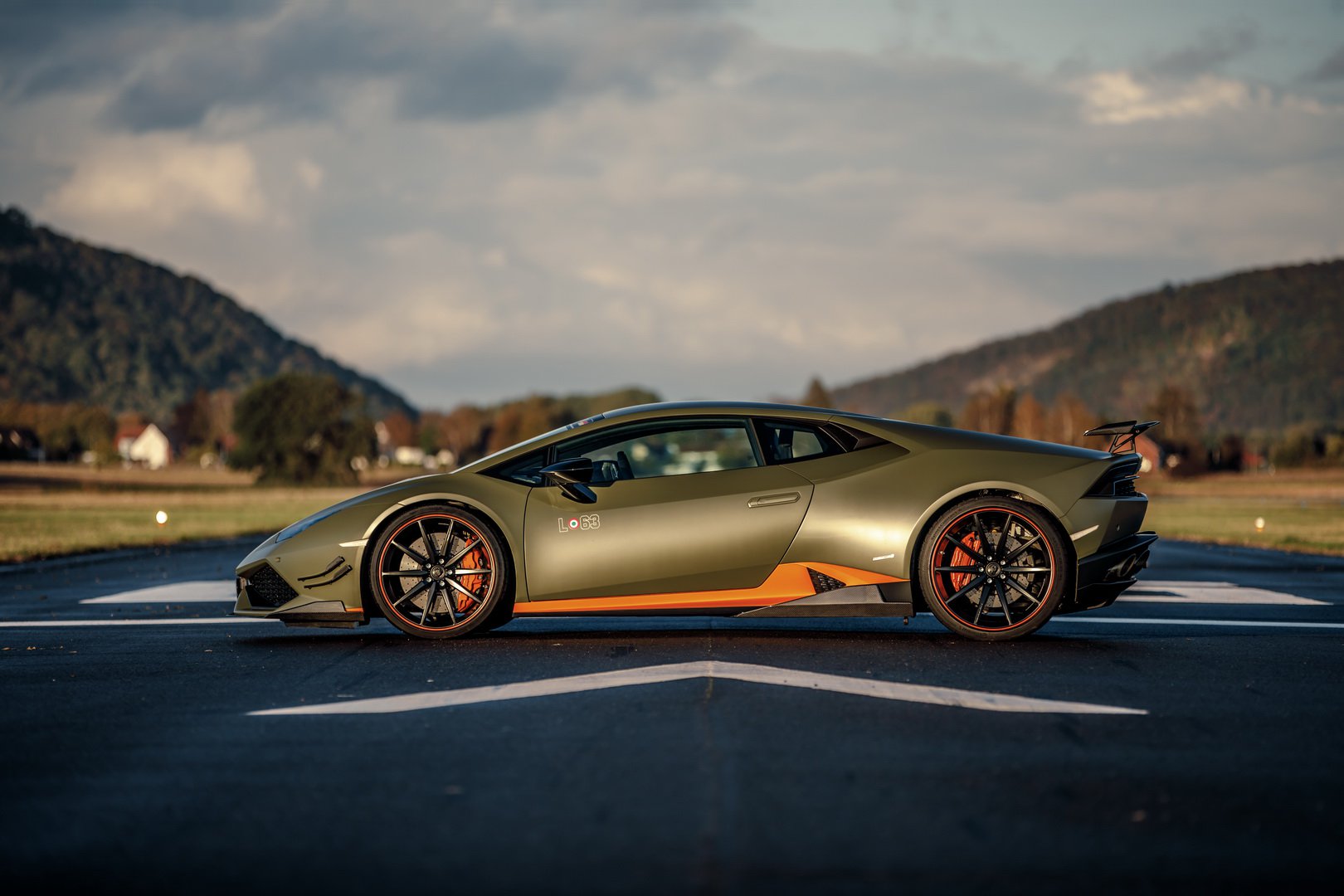 Thiết kế bên hông xe Lamborghini Huracan