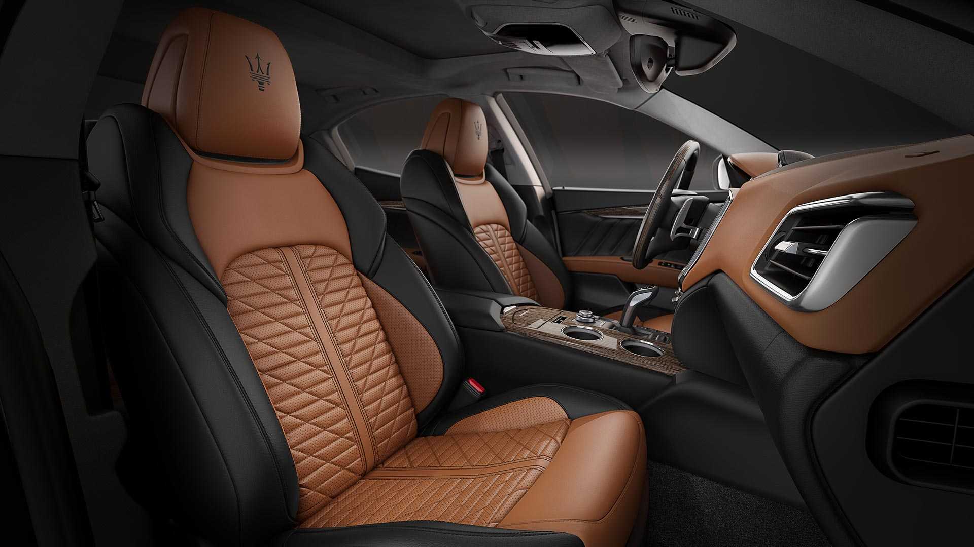 Nội thất trên Maserati Ghibli Edizione Nobile